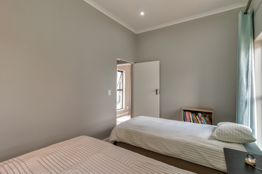 4 Bedroom Property for Sale in Aan de Wijnlanden Western Cape